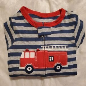 🪁NWT Carter's Footed PJs🪁